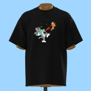 لباس طرح تام با تفنگ آب‌پاش